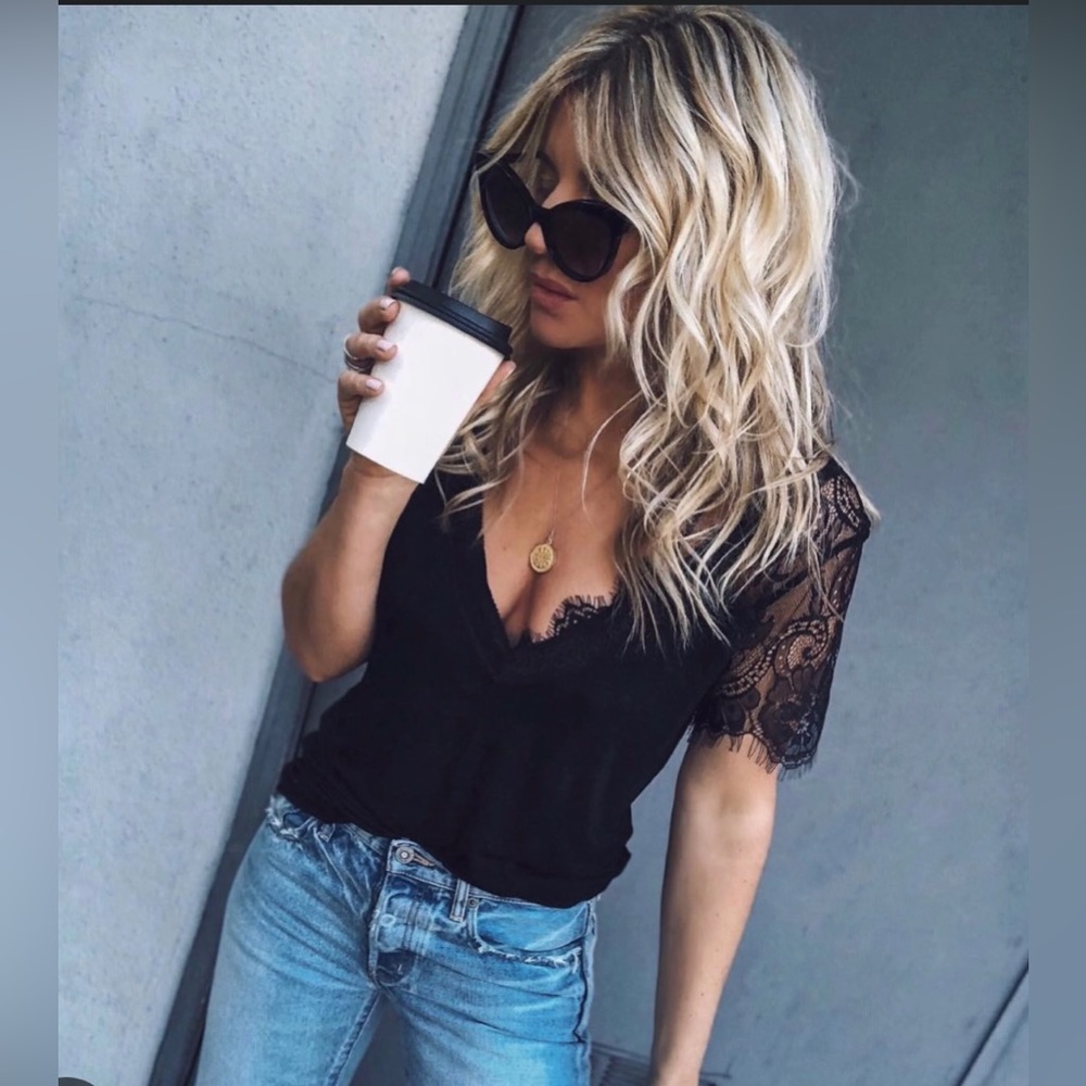 NWOT VICI Sweet Side Lace Top